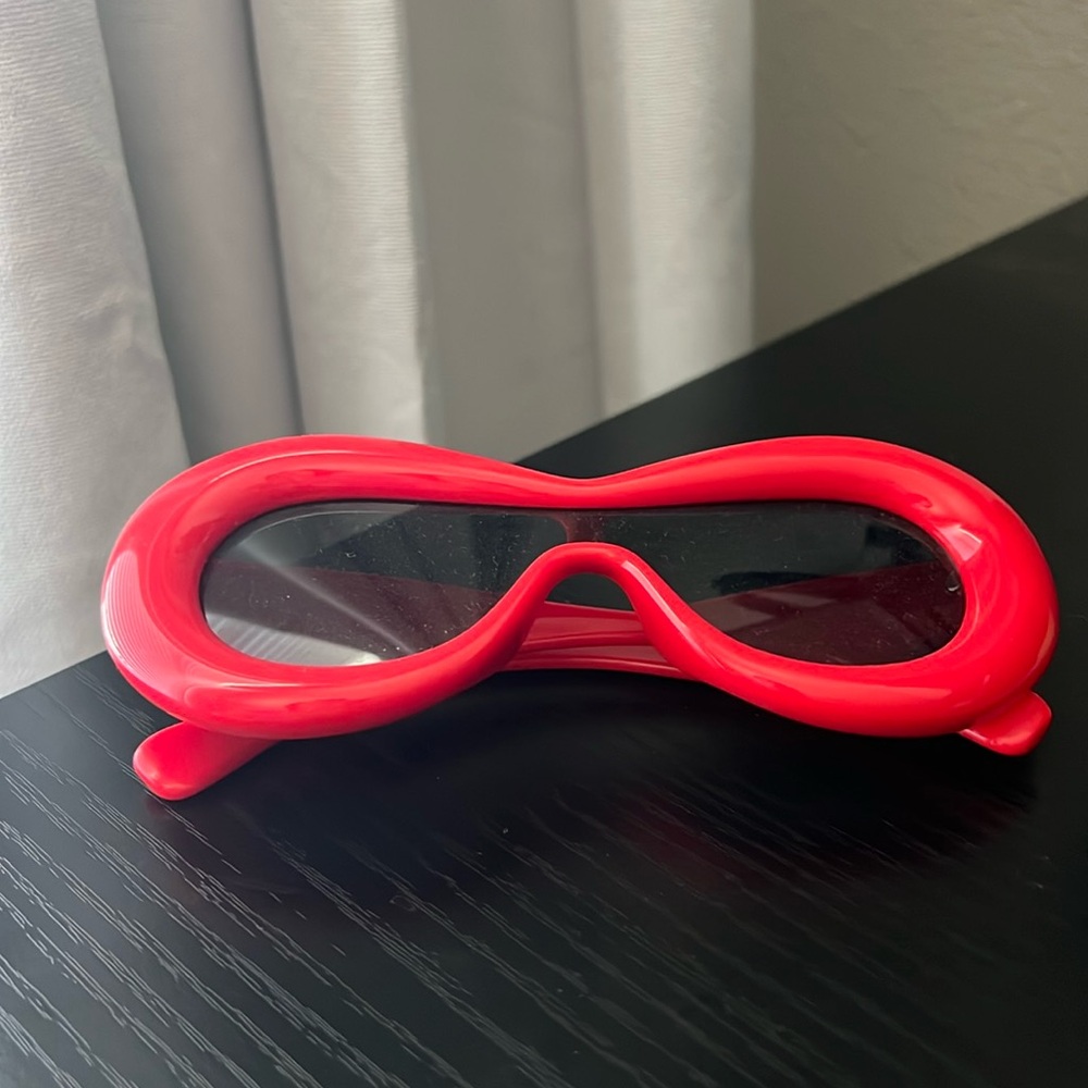 Bright Red Sunglasses — Never Worn 😎❤️